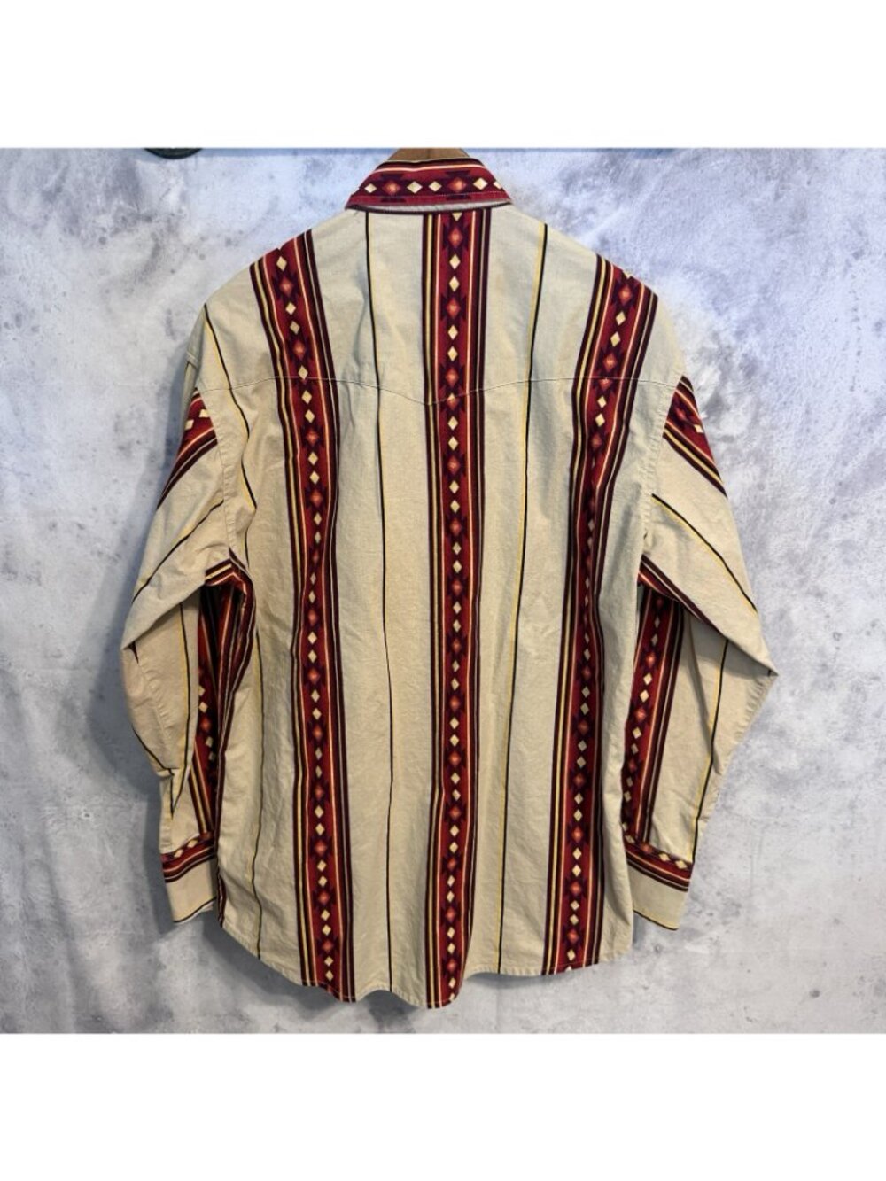 Vintage Wrangler Pearl Snap Aztec Western Shirt Mens Large Long Sleeve Beige Red - Picture 3 of 13